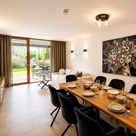 Vibe Exclusive Home, Bodensee, Sup Included エーニンゲン