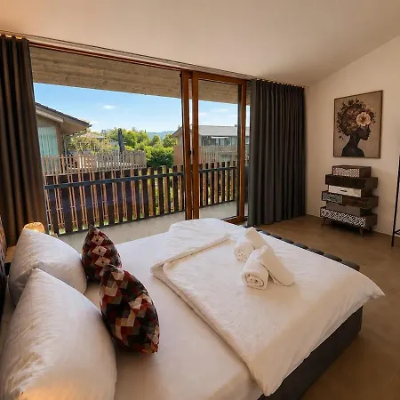 Vibe Exclusive Home, Bodensee, Sup Included *
